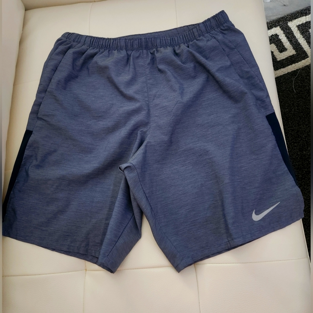 Nike shorts Medium